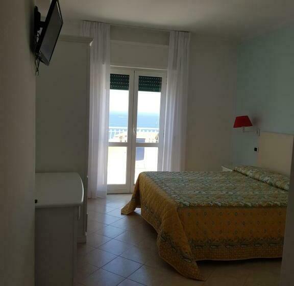 חדר סטנדרט נוף לים, Lucia