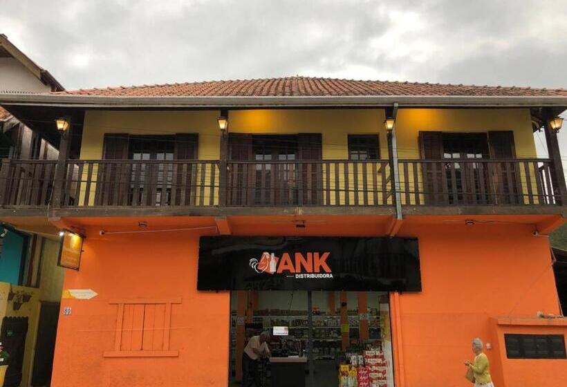 スイート, Pousada Girassol