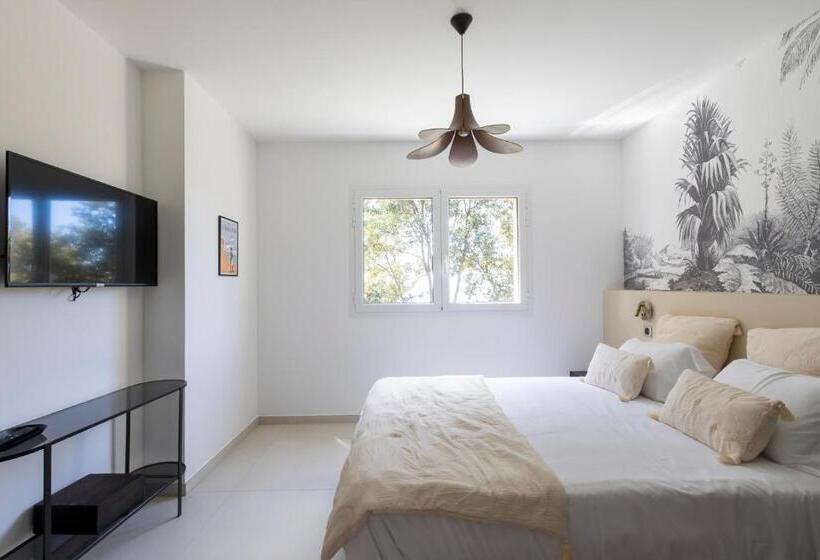 带1个卧室的带海景的公寓, Résidence Omigna