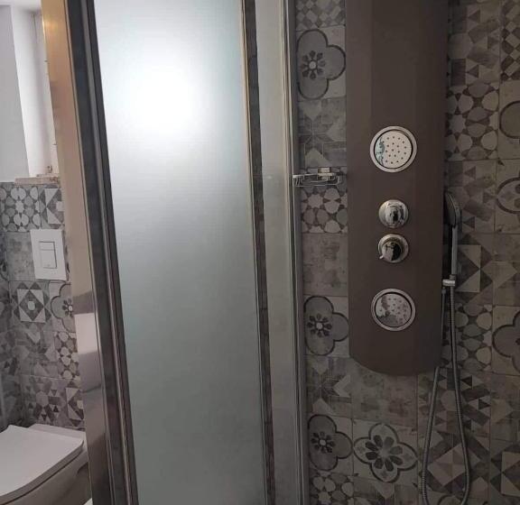 Standart Oda, Stella Maris