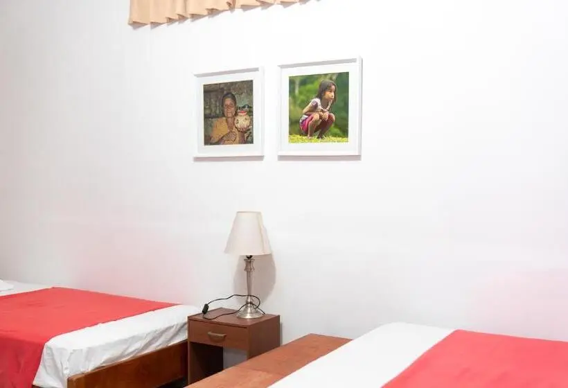 Perhehuone, Hostal Centrika