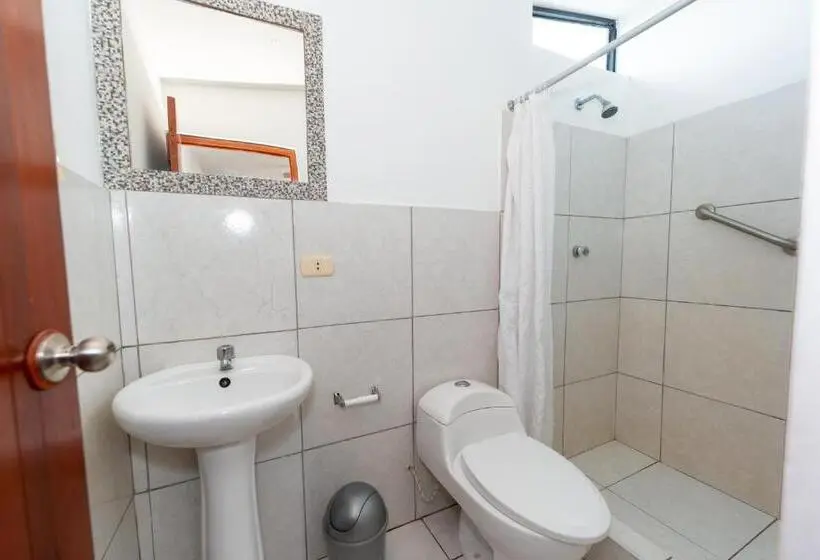 Deluxe Yhden Hengen Huone, Hostal Centrika