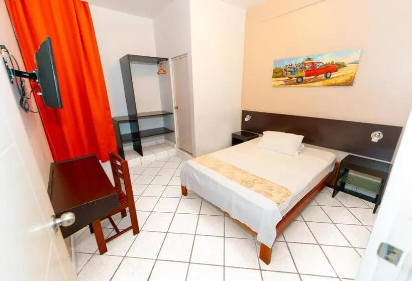 Deluxe Yhden Hengen Huone, Hostal Centrika