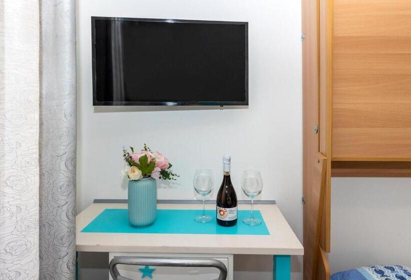 이코노이 4인룸, B&b Oasi