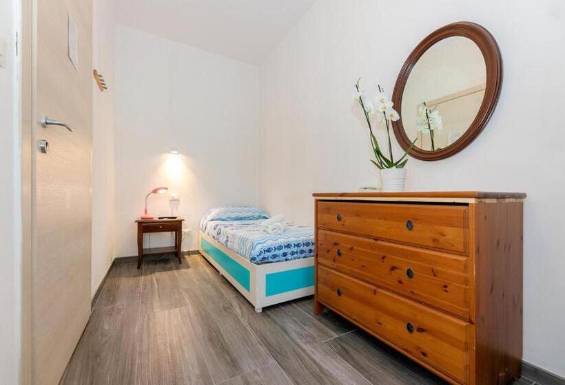 اتاق اکونومی یک تخته, B&b Oasi
