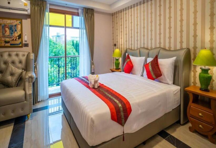 带大床的豪华间, Siri Nakornpink Chiang Mai Hotel Sha Plus