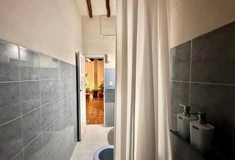 バス共有のスタンダードルーム, Casa Sua