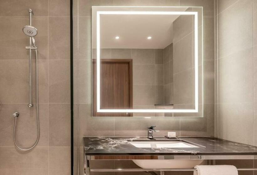 디럭스 룸, Geneva Marriott