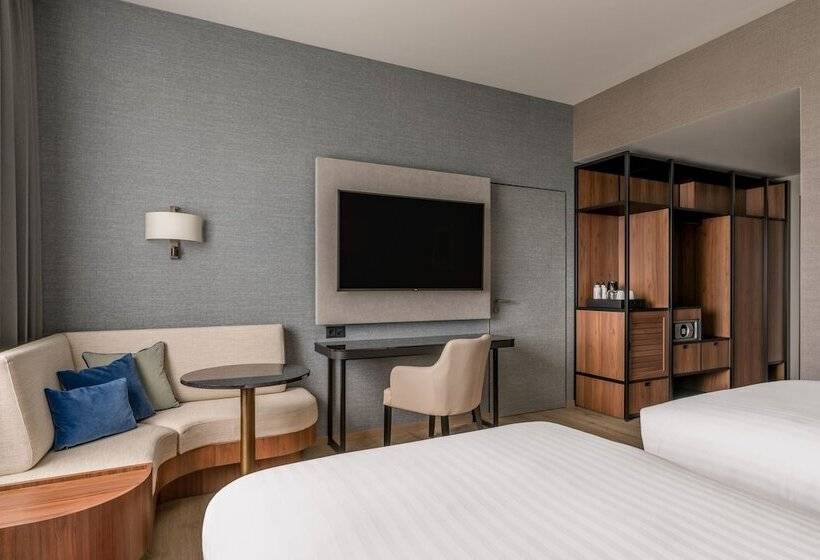 디럭스 룸, Geneva Marriott