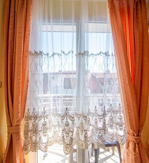 标准间带阳台, Boutique Guest House Sofia