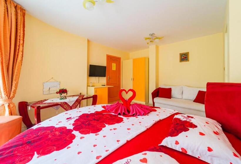 חדר דלוקס צדדי נוף לים, Boutique Guest House  Sofia