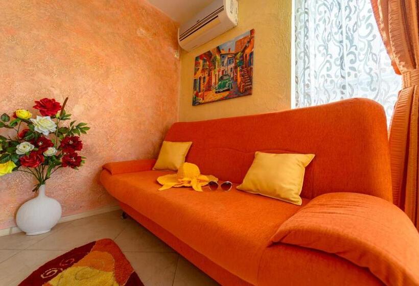 חדר דלוקס עם מרפסת, Boutique Guest House  Sofia