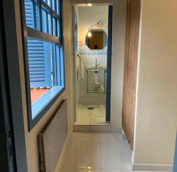 デラックススタジオ, Hostel El Caminito Lgbtqiapn Plus