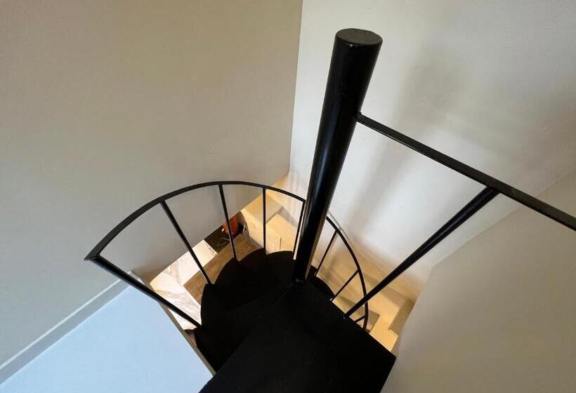 デラックススタジオ, Hostel El Caminito Lgbtqiapn Plus