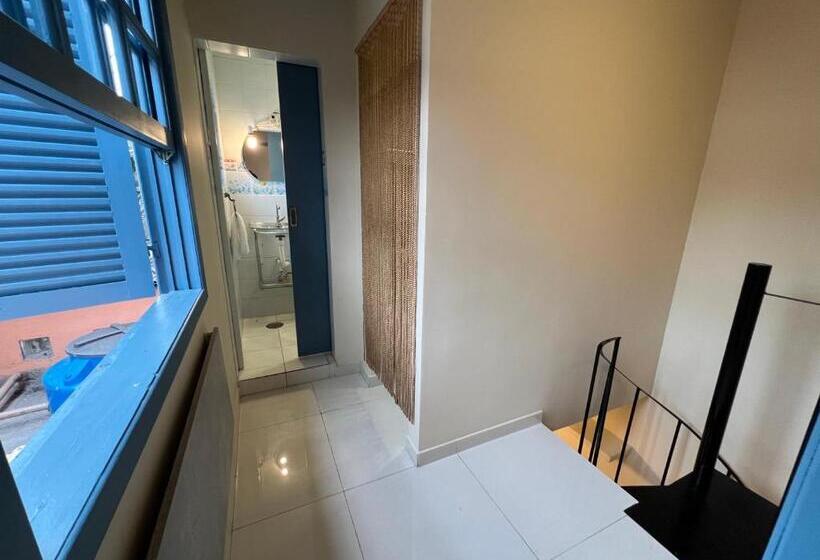 デラックススタジオ, Hostel El Caminito Lgbtqiapn Plus