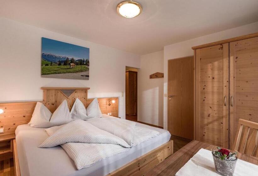 带3个卧室的公寓, Pension Schusterhof