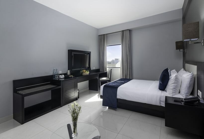 Номер Стандарт, Maradha Colombo