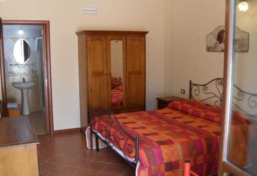 اتاق استاندارد, Agriturismo La Targa