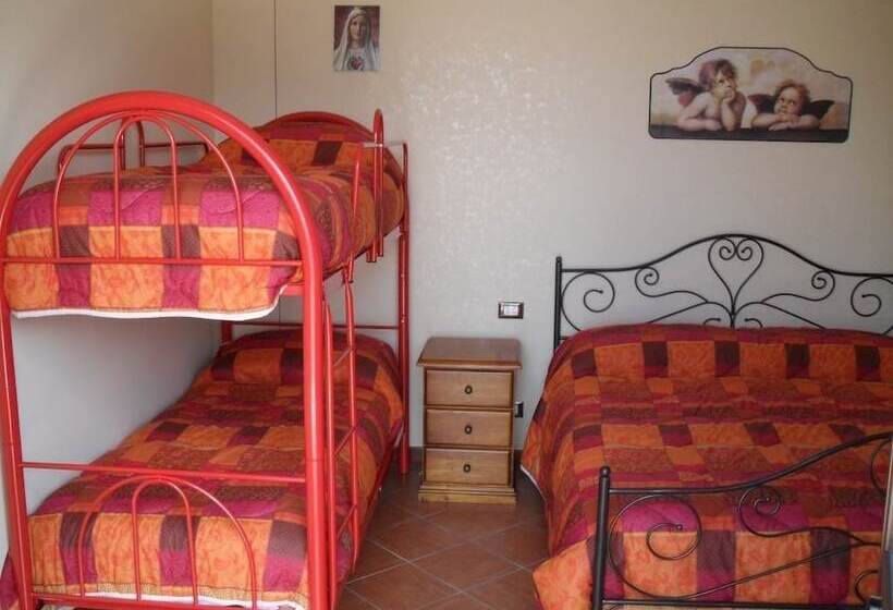 غرفة قياسية رباعية, Agriturismo La Targa