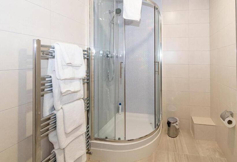 غرفة قياسية رباعية, Aisling Guest House