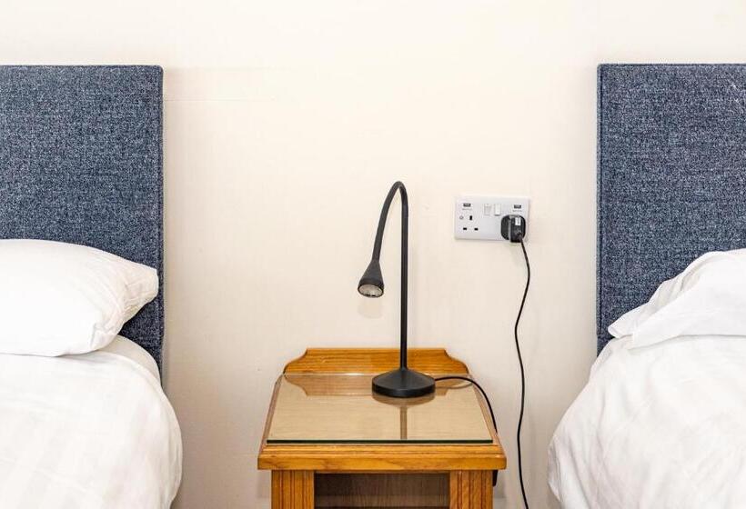 غرفة قياسية رباعية, Aisling Guest House