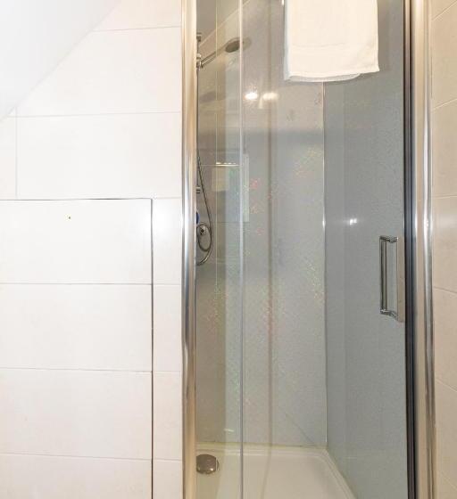Quarto Estandar, Aisling Guest House