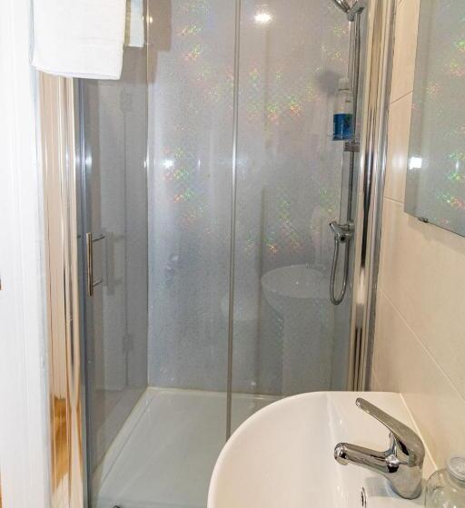 شقة 3 غرف, Aisling Guest House