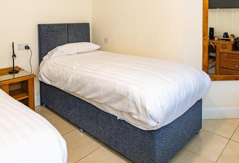غرفة قياسية رباعية, Aisling Guest House