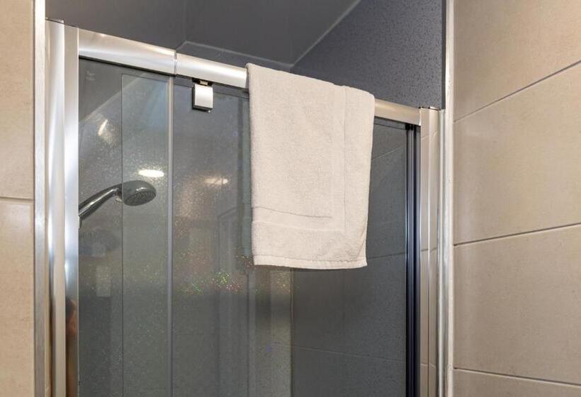 غرفة قياسية رباعية, Aisling Guest House