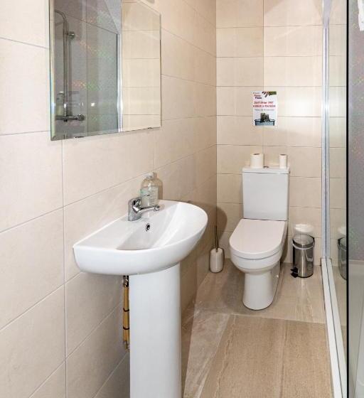 Quarto Triplo Estandar, Aisling Guest House