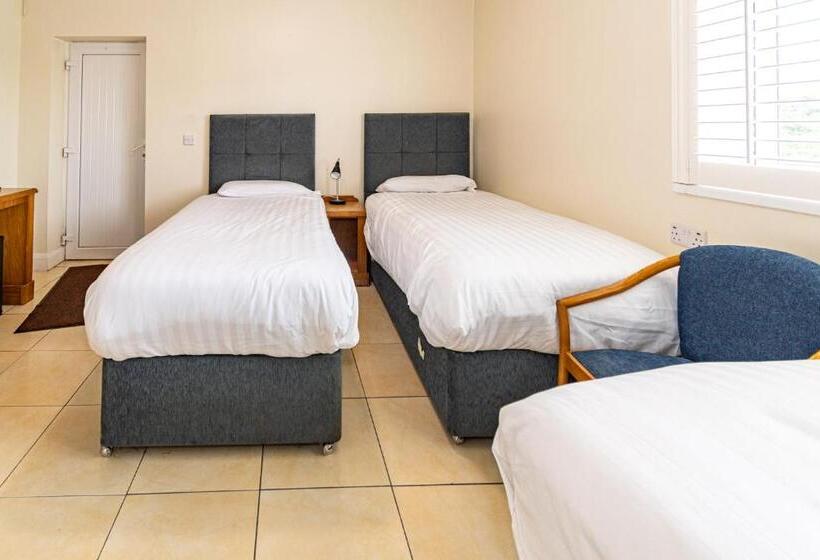 Camera Tripla Standard, Aisling Guest House
