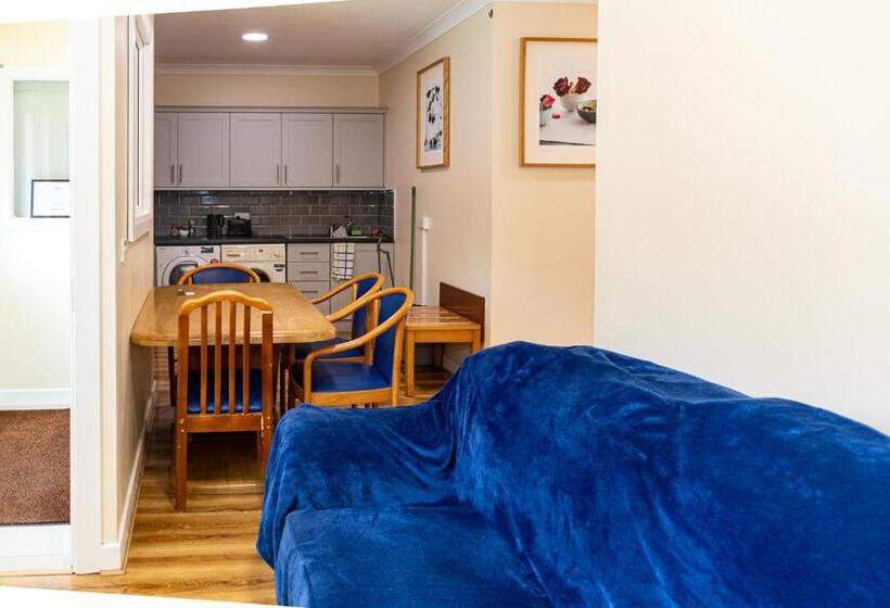 شقة 3 غرف, Aisling Guest House