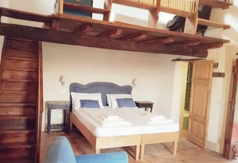 استودیوی استاندارد, Borgo Di Tragliata