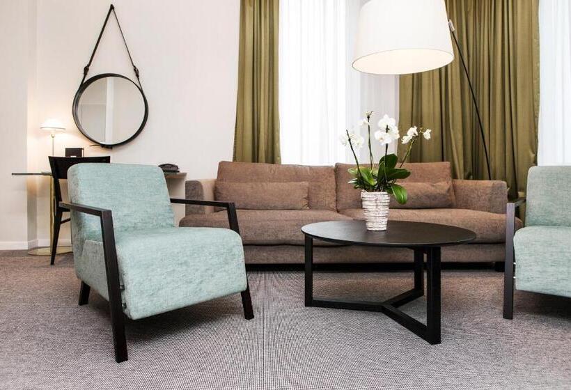 سوییت سوپریور, Elite Hotel Ideon, Lund