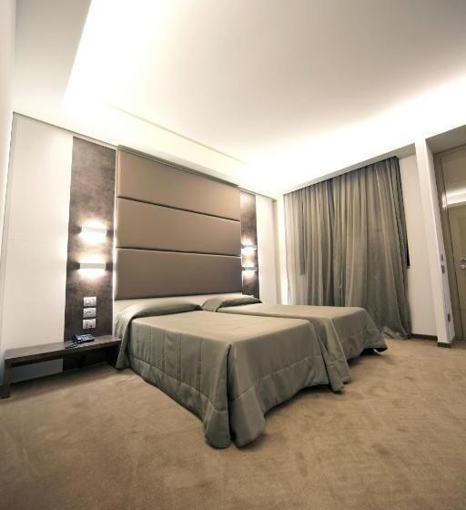 标准三人间, Albergo Dei Laghi