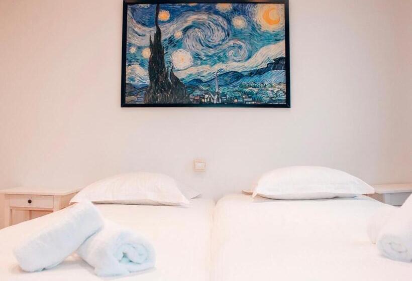 شقة غرفة واحدة, Alpha