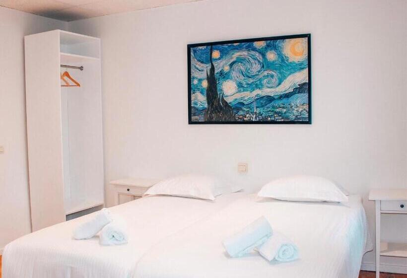 شقة غرفة واحدة, Alpha