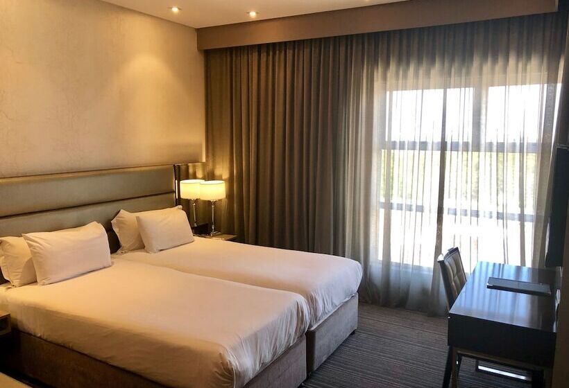 Номер Стандарт, Coastlands Musgrave