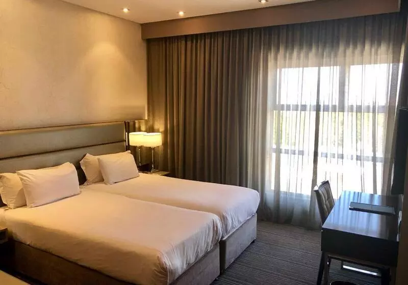 Economy Room