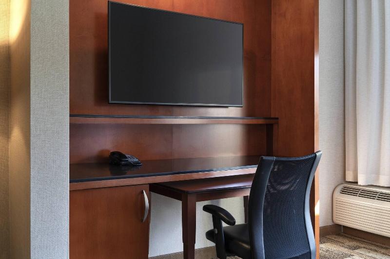 جناح جونيور سرير كينج, Courtyard By Marriott Santa Barbara Goleta