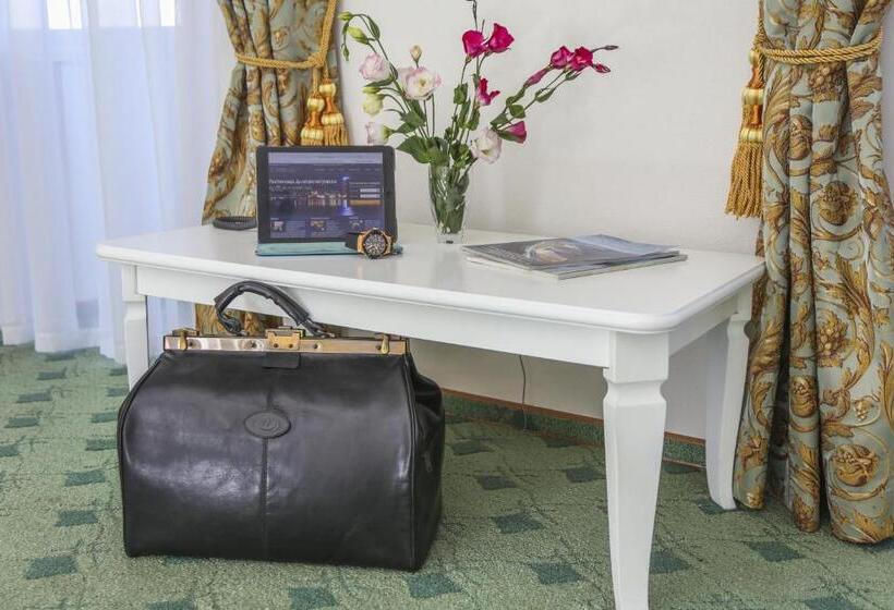 سوییت خانوادگی, Dnepropetrovsk