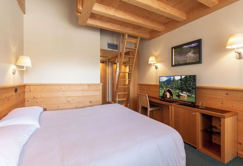 חדר סטנדרט לארבעה, Garni Pegra