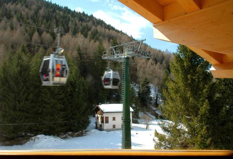 חדר סטנדרט לשלושה, Garni Pegra