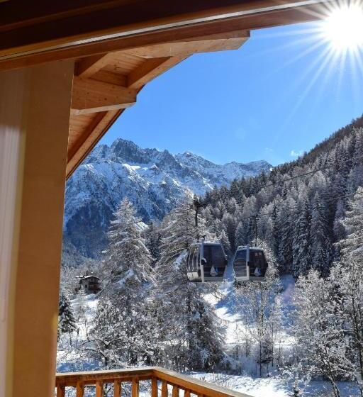 חדר סטנדרט לארבעה, Garni Pegra