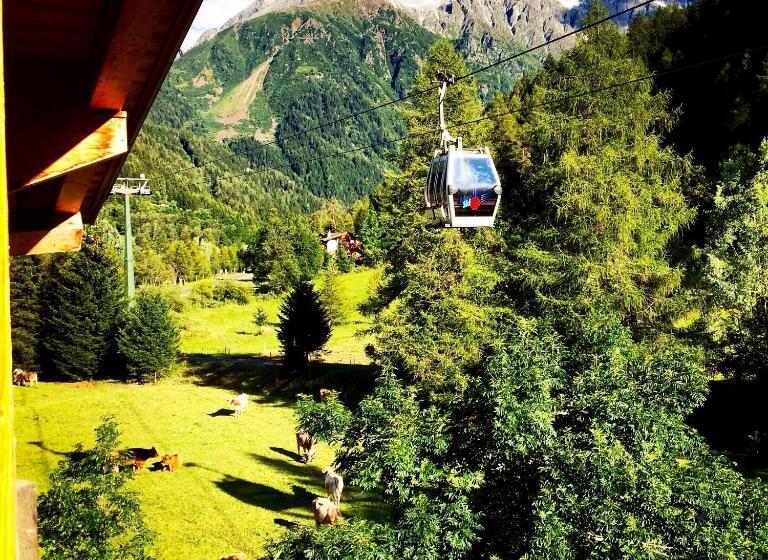 חדר סטנדרט לארבעה, Garni Pegra