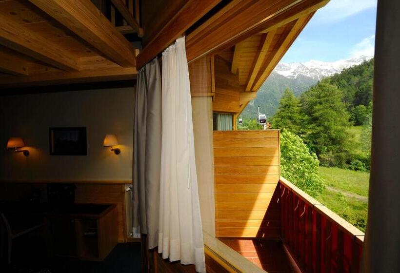 חדר משפחתי נוף להרים, Garni Pegra