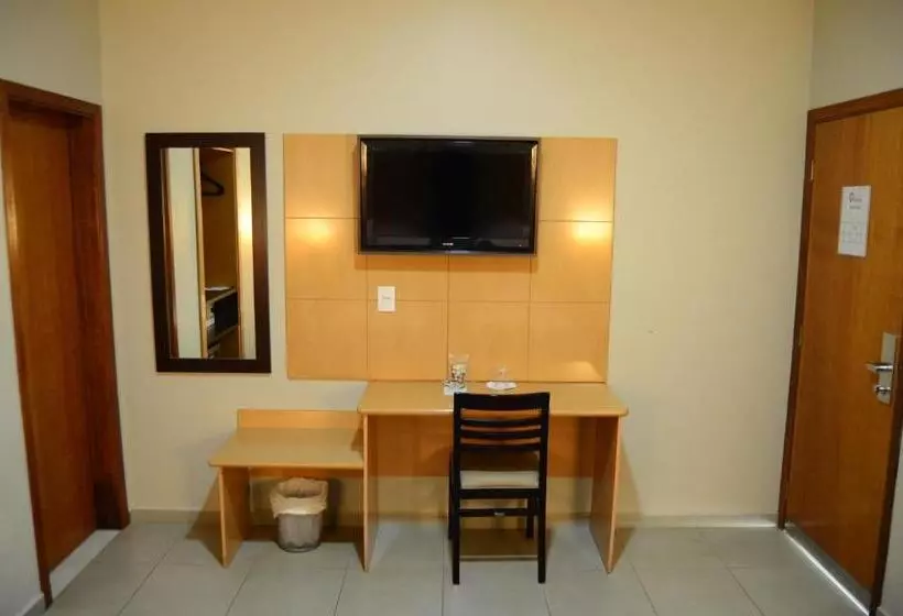 スイート, Limeira Suites