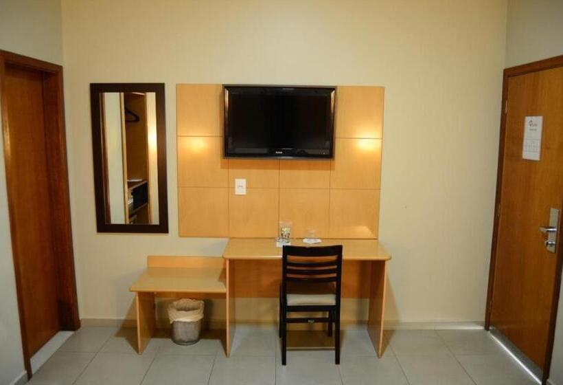 스위트, Limeira Suites
