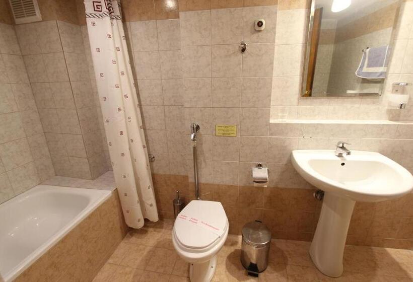 חדר סטנדרט, Mallas