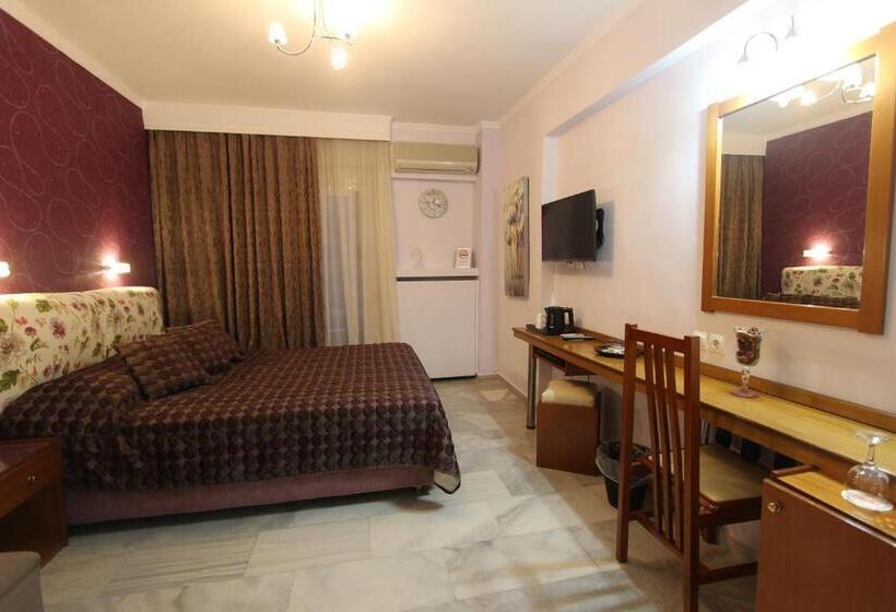 חדר סופריור, Mallas